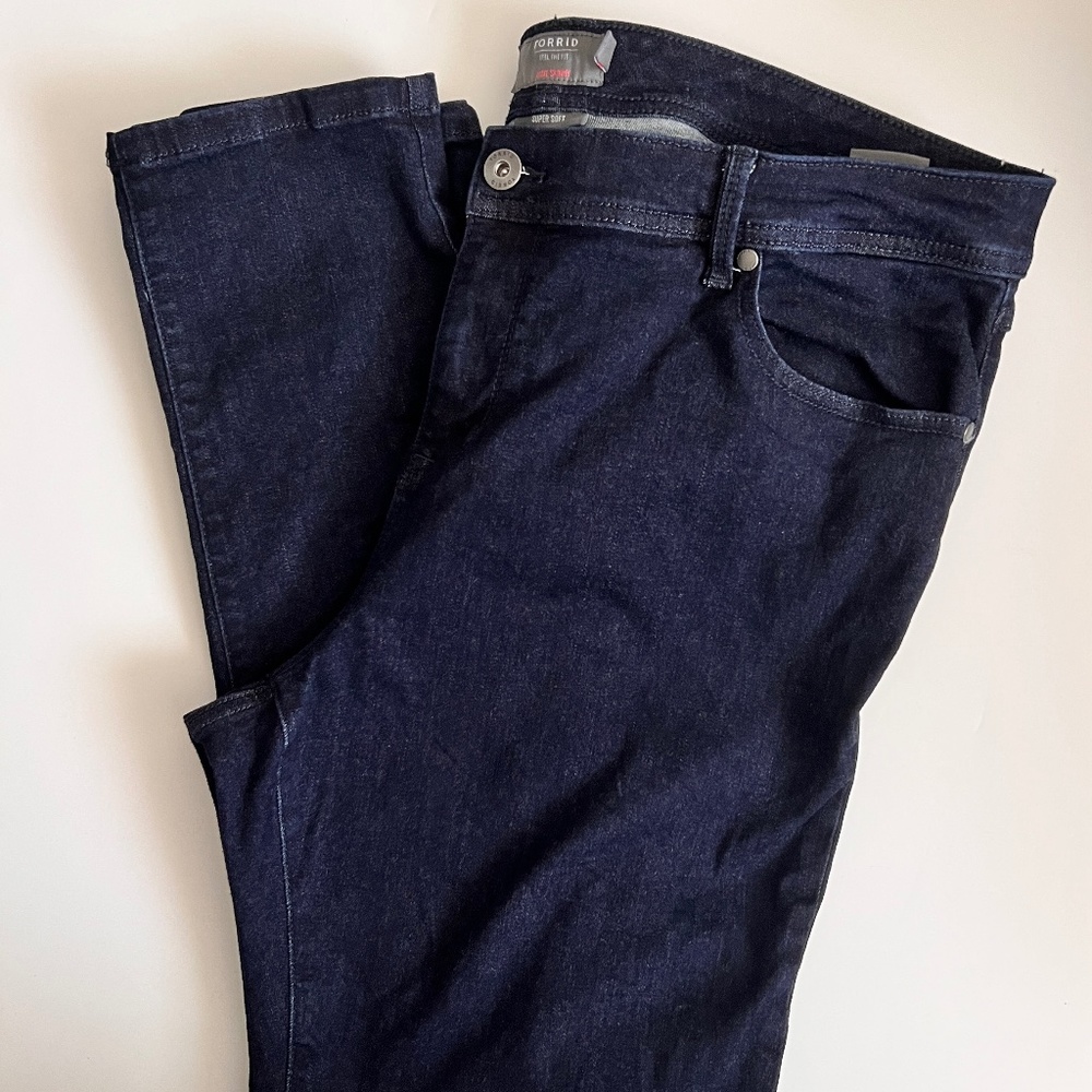 Torrid Luxe Skinny Super Soft Mid-Rise Jean Size 20R
